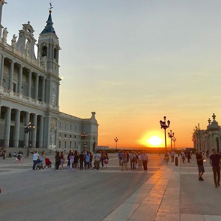 Latina Palace Мадрид Экстерьер фото